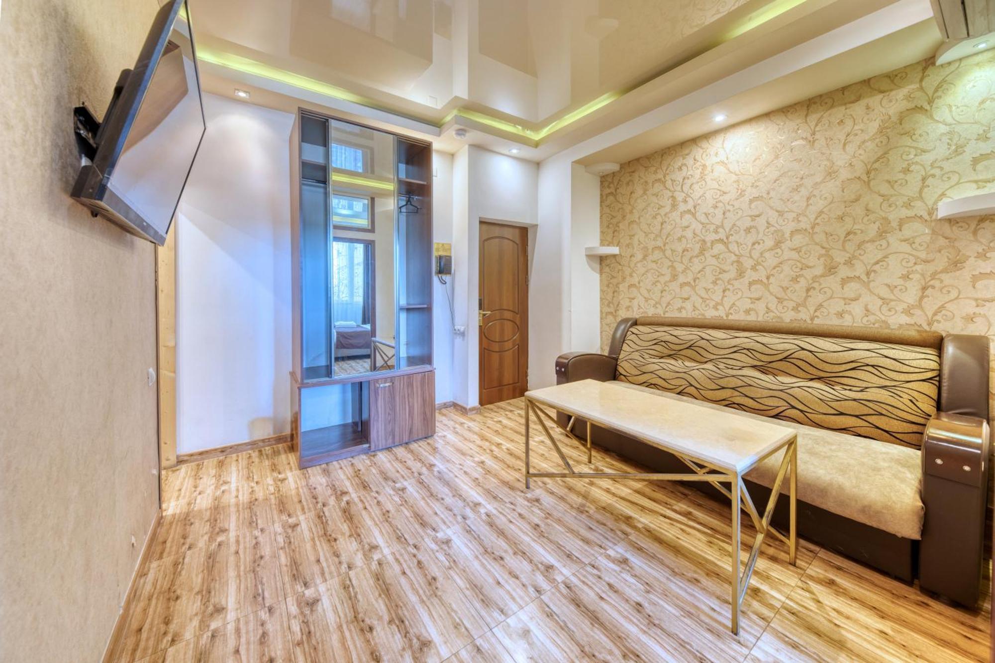 Aleppo Hotel Erivan Dış mekan fotoğraf