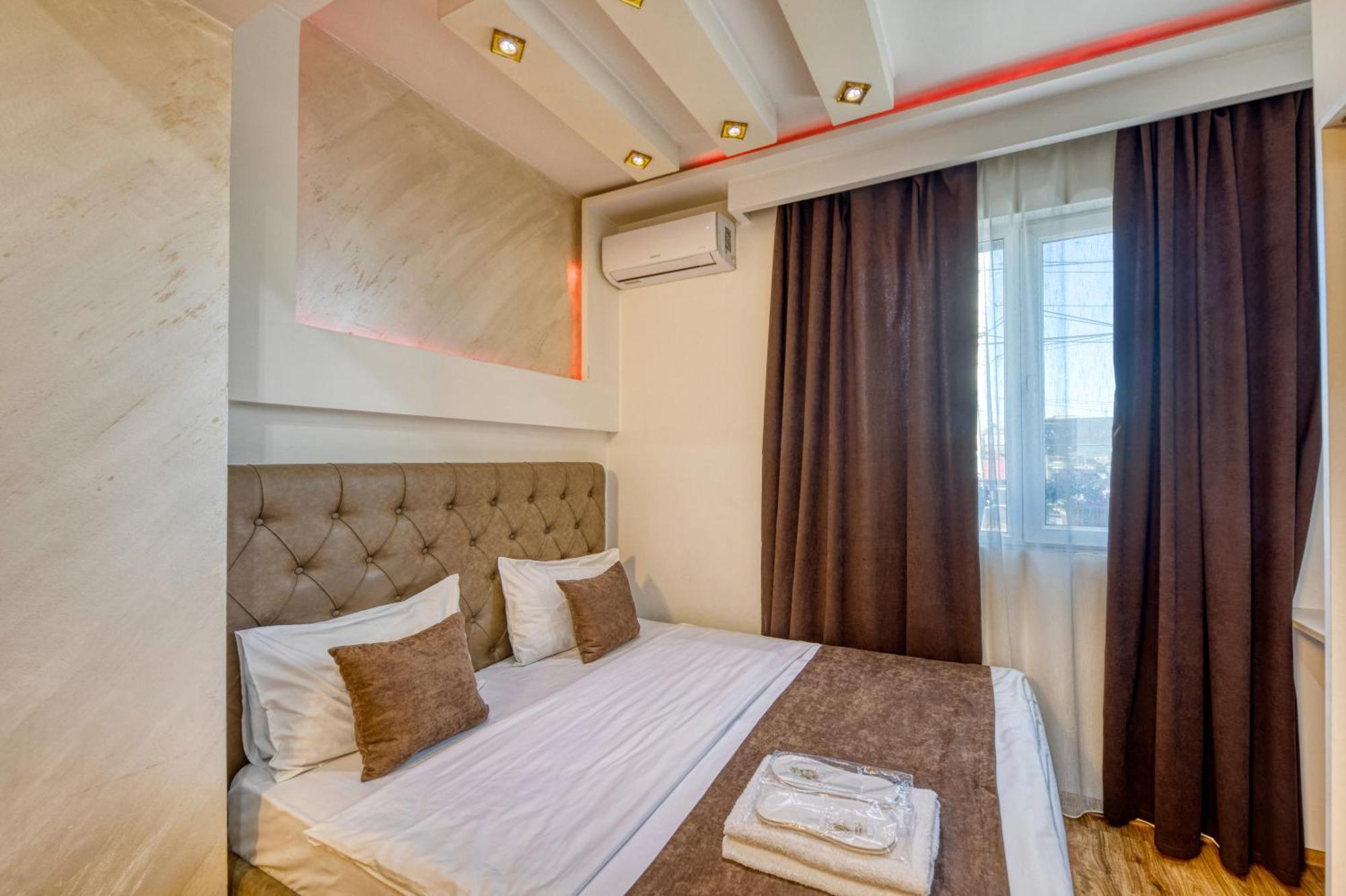 Aleppo Hotel Erivan Dış mekan fotoğraf