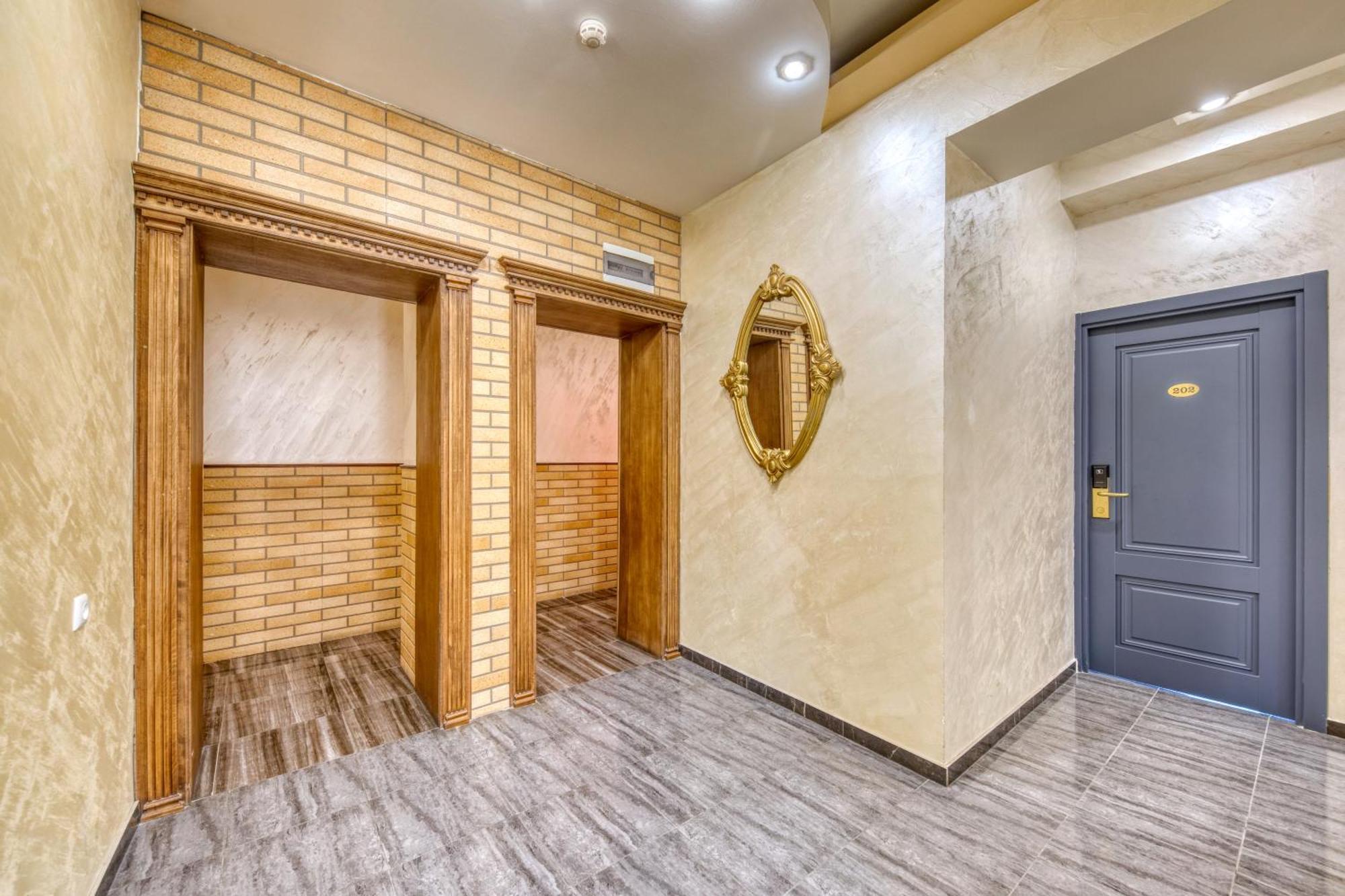 Aleppo Hotel Erivan Dış mekan fotoğraf